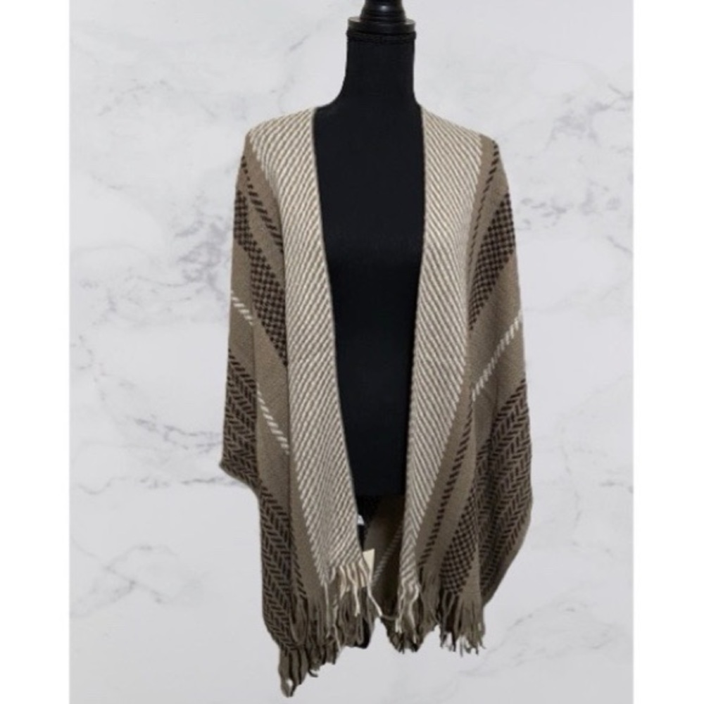 Riah Fashion Fringed Shawl Cape